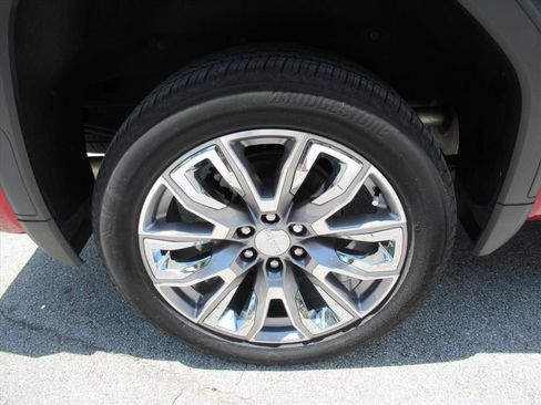 Used 2024 GMC Sierra 1500 Denali w/ Denali Reserve Package AWD/4WD image 9