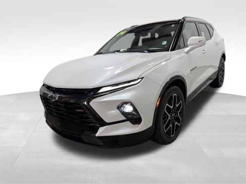 Used 2024 Chevrolet Blazer RS w/ Driver Confidence II Package image 2