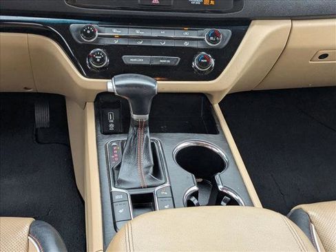 Used 2021 Kia Sedona EX image 11