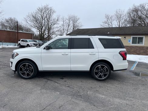 Used 2020 Ford Expedition Limited w/ Equipment Group 303A image 2