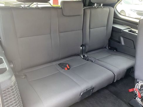 Certified 2025 Toyota Sequoia SR5 AWD/4WD image 18