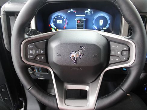 New 2025 Ford Bronco Outer Banks image 35