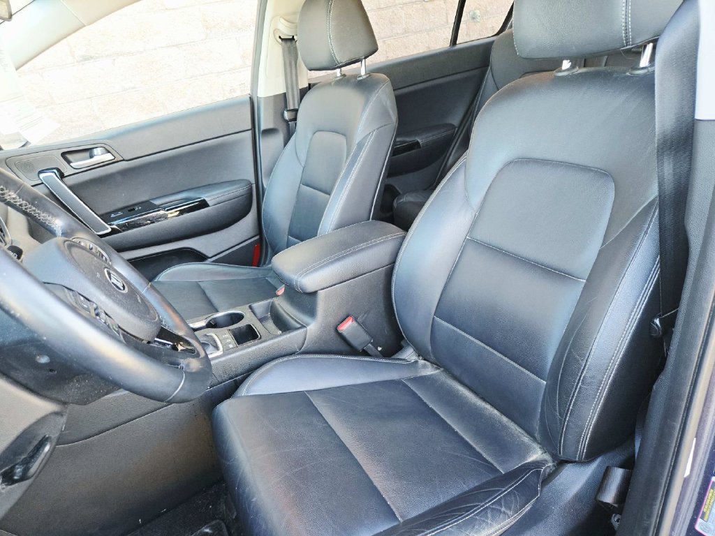 Used 2018 Kia Sportage EX AWD/4WD image 9
