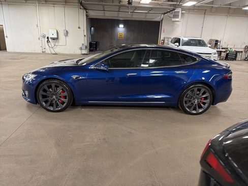 Used 2018 Tesla Model S P100D image 4