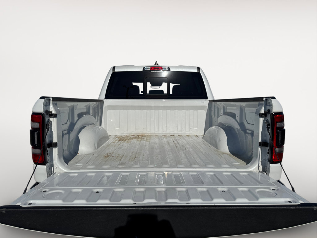 Used 2022 RAM 1500 Laramie AWD/4WD image 5