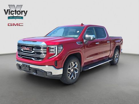 Used 2023 GMC Sierra 1500 SLT w/ SLT Premium Package AWD/4WD image 3