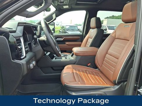 Used 2026 GMC Sierra 2500 Denali Ultimate w/ LPO, GMC Protection Package AWD/4WD image 2