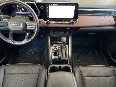 Used 2023 GMC Canyon AT4 w/ AT4 Premium Package image 15