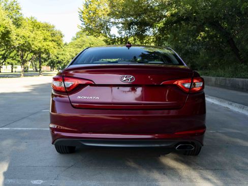 Used 2015 Hyundai Sonata SE FWD image 8