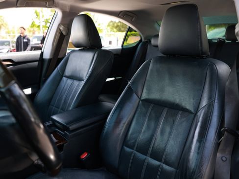 Used 2016 Lexus ES 350 w/ Luxury Package w/Wood Trim FWD image 10