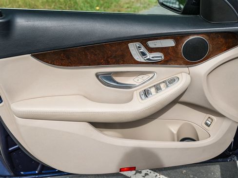Used 2018 Mercedes-Benz C 300 Sedan image 19