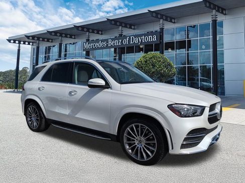Used 2021 Mercedes-Benz GLE 450 4MATIC image 2
