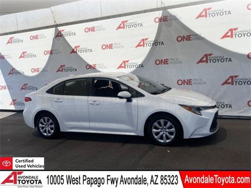Certified 2021 Toyota Corolla LE FWD image 1