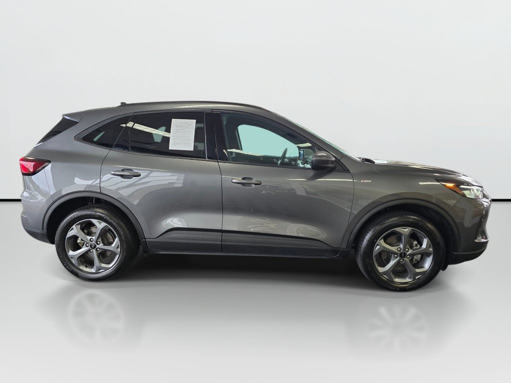 Used 2025 Ford Escape ST-Line Select AWD/4WD image 6