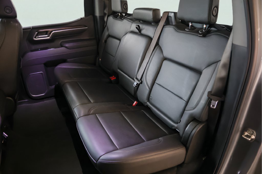Used 2025 GMC Sierra 1500 SLT RWD image 24