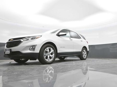 Used 2019 Chevrolet Equinox LT AWD/4WD image 35