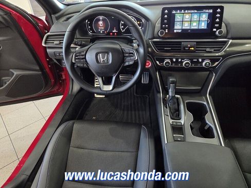 Used 2019 Honda Accord Sport image 9