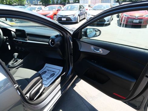Used 2023 Kia Forte LXS FWD image 22
