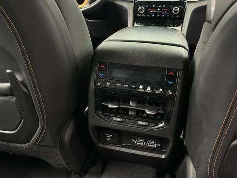 Used 2021 Jeep Grand Cherokee L Summit image 11