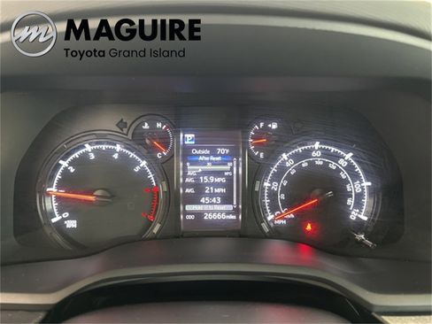 Used 2023 Toyota 4Runner SR5 Premium w/ Moonroof Package image 9