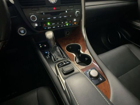 Used 2018 Lexus RX 350L RX 350L Premium image 16