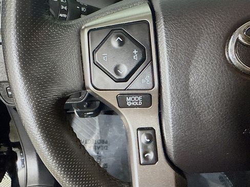 Used 2021 Toyota Tacoma TRD Sport image 14