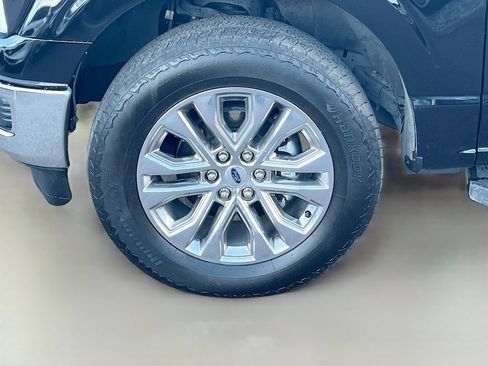 Used 2024 Ford F150 Lariat w/ FX4 Off-Road Package AWD/4WD image 31