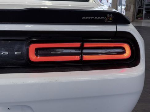 Used 2021 Dodge Challenger R/T Scat Pack w/ Plus Package image 16