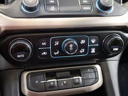 Used 2023 GMC Acadia Denali w/ Denali Ultimate Package image 27