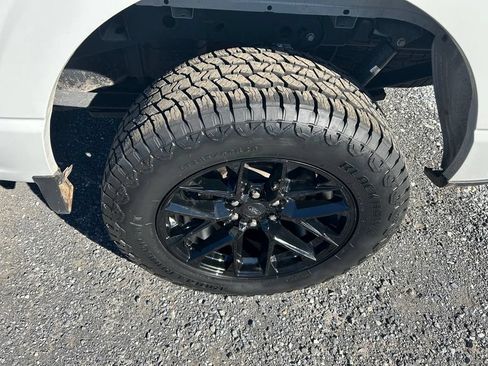 Used 2023 Ford F150 Lariat w/ Equipment Group 502A High AWD/4WD image 6