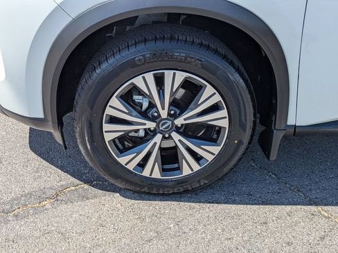 Certified 2023 Nissan Rogue SV w/ SV Premium B Package FWD image 10