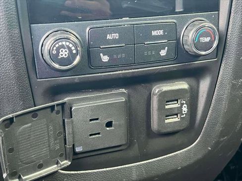 Used 2022 Buick Enclave Premium w/ Experience Buick Package image 11