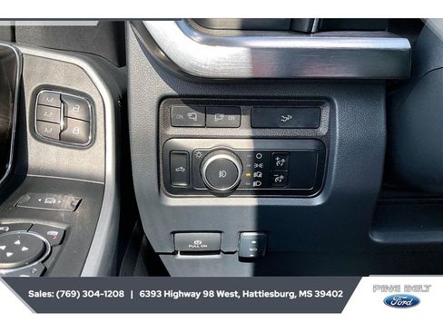 Used 2024 Ford F250 Lariat w/ Lariat Ultimate Package AWD/4WD image 23