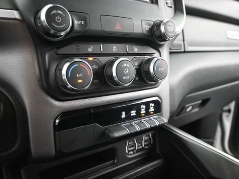 Used 2020 RAM 1500 Big Horn AWD/4WD image 32