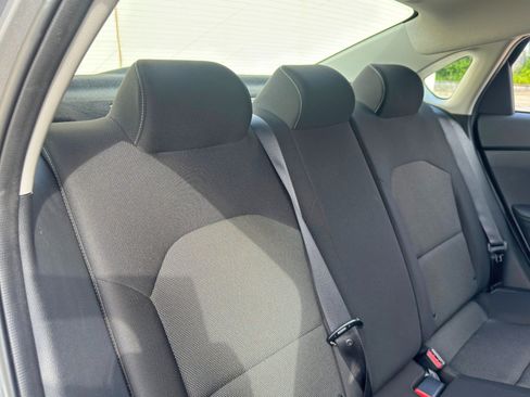 Used 2022 Kia Forte LXS FWD image 30