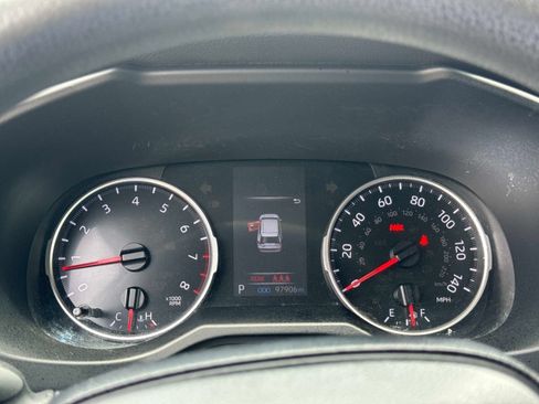 Used 2021 Toyota RAV4 LE FWD image 15