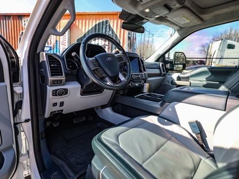 Used 2022 Ford F450 Limited w/ FX4 Off-Road Package image 5