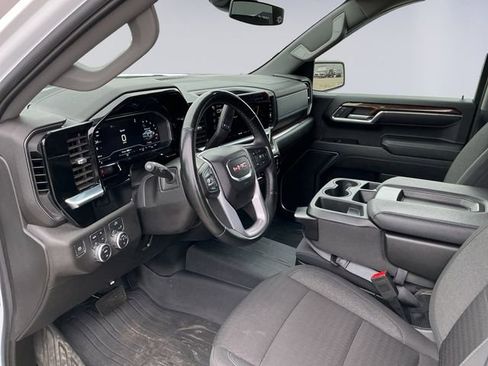 Used 2024 GMC Sierra 1500 Elevation w/ X31 Off-Road Package image 9