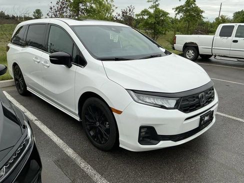 Used 2025 Honda Odyssey Sport-L image 5