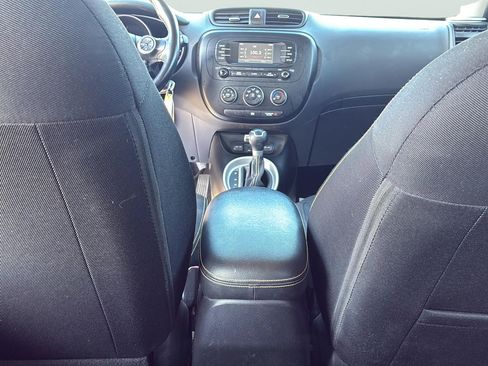 Used 2016 Kia Soul + w/ Designer's Package FWD image 22