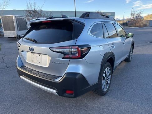 Certified 2025 Subaru Outback Limited image 3