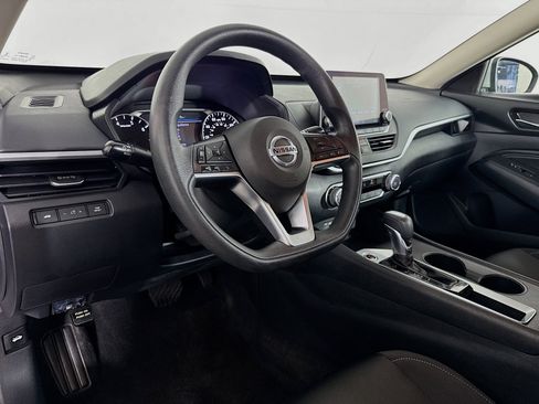 Used 2019 Nissan Altima 2.5 S FWD image 22