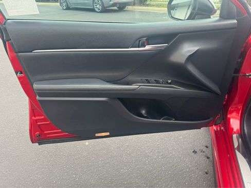 Used 2021 Toyota Camry XSE image 12