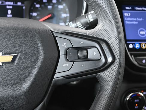 Used 2023 Chevrolet TrailBlazer LT w/ Convenience Package AWD/4WD image 35