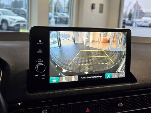 Used 2022 Honda Civic Touring image 32