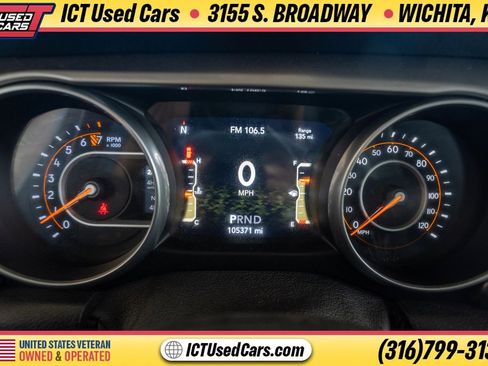 Used 2018 Jeep Wrangler Unlimited Sahara AWD/4WD image 25