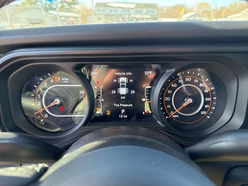 New 2026 Jeep Gladiator Sport image 11