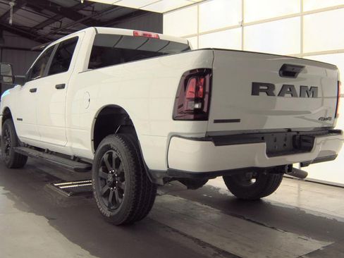 Used 2025 RAM 2500 Big Horn AWD/4WD image 5