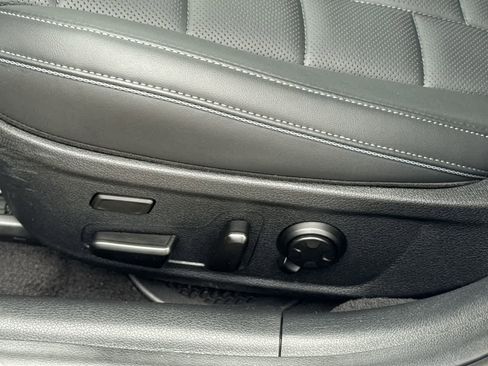 Used 2022 Kia Stinger GT2 w/ Scorpion Package image 15