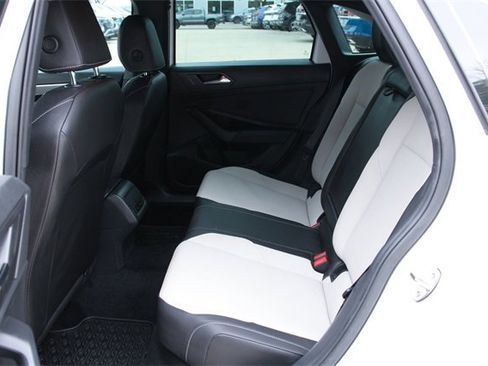Used 2020 Volkswagen Jetta R-Line w/ R-Line Cold Weather Package image 38